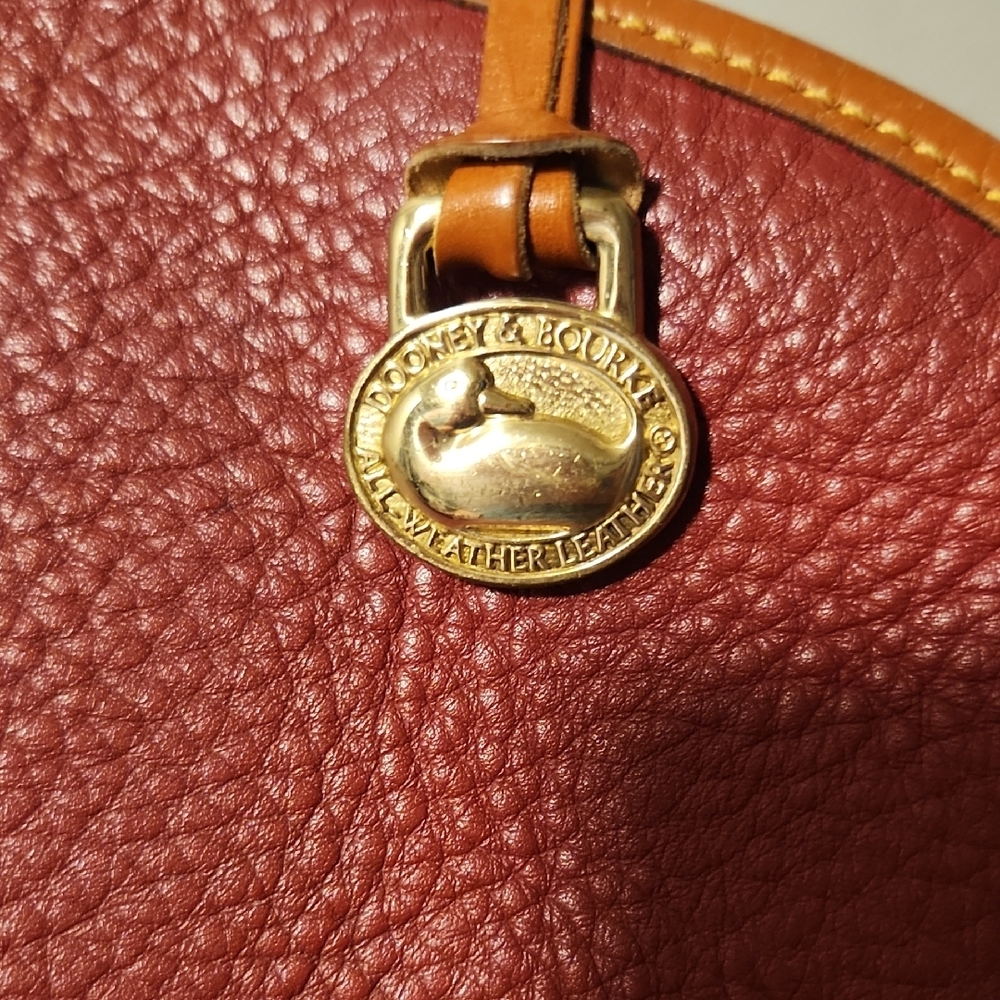 Vintage Dooney & Bourke Crossbody - Picture 2 of 16